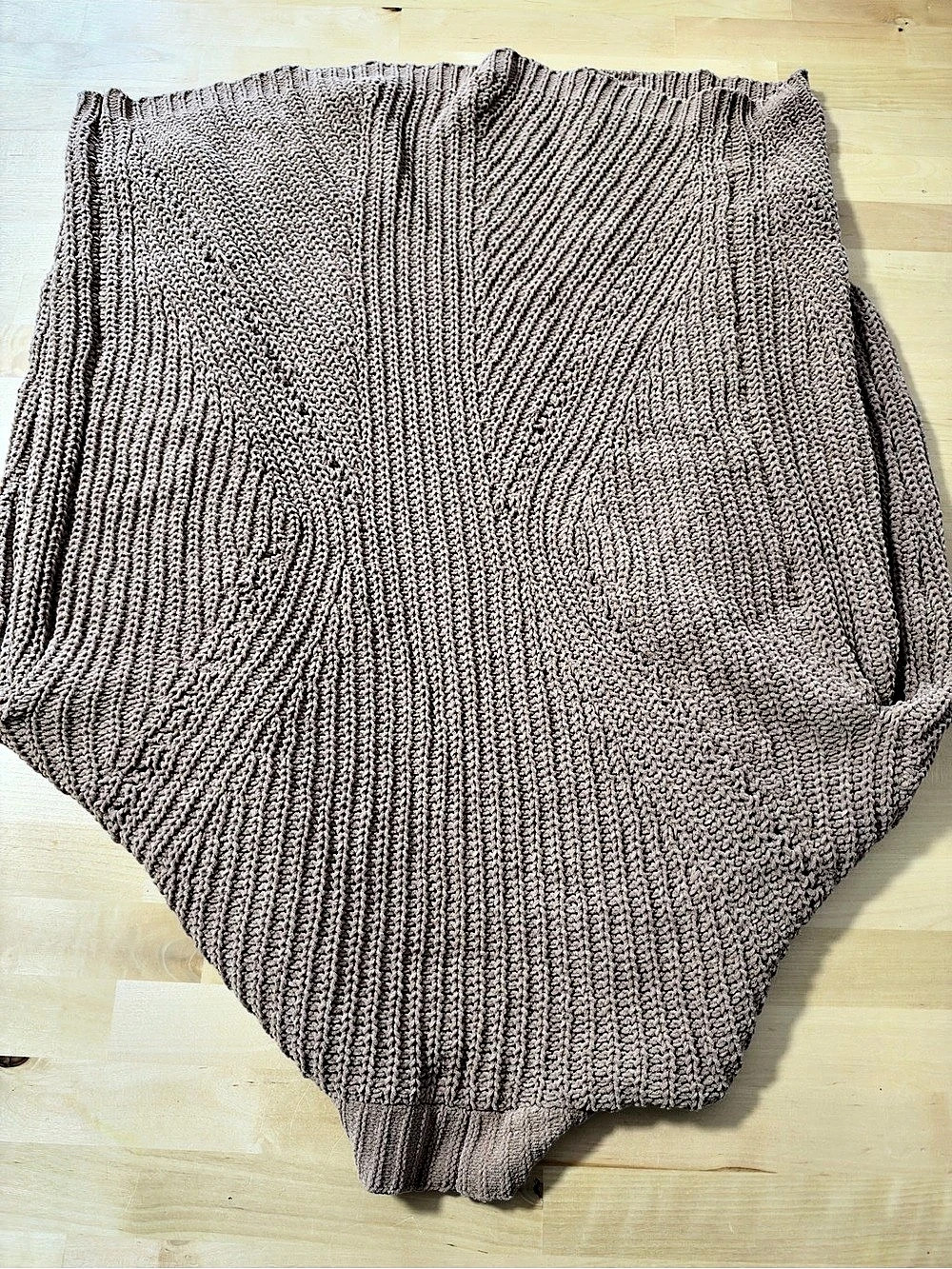 Poof Apparel Knit Open Front Cardigan in Brown Size Medium Like New - Picture 7 of 9
